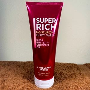 NWT Super Rich Moisturizing Body Wash